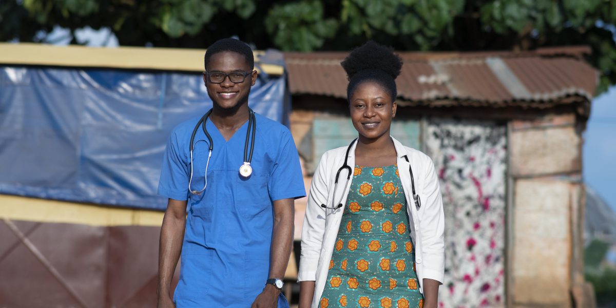 africa-humanitarian-aid-doctor-taking-care-patient