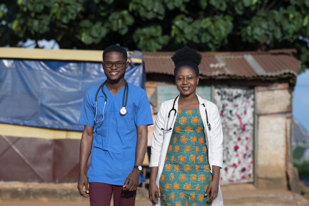 africa-humanitarian-aid-doctor-taking-care-patient
